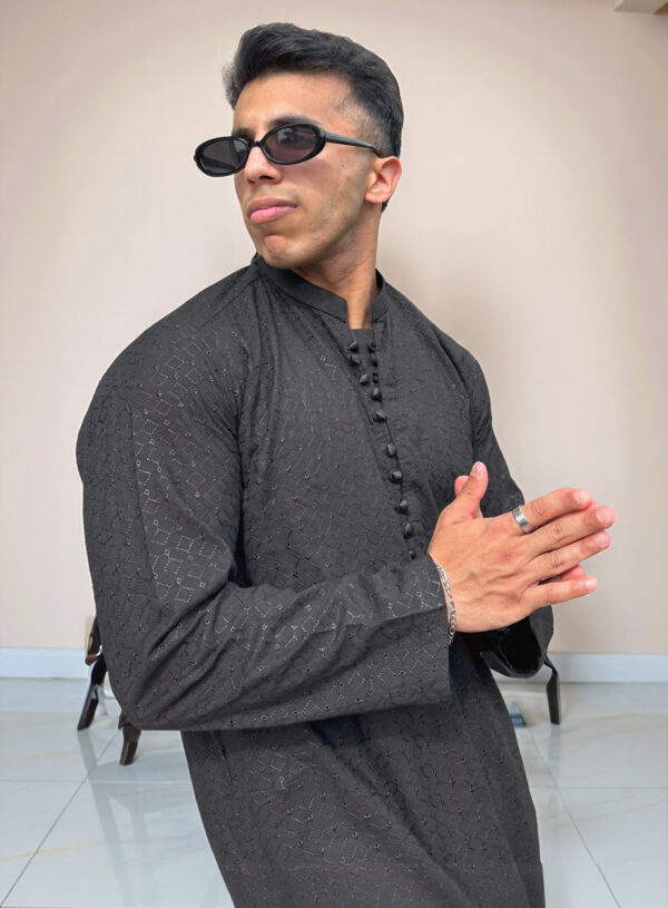 black men’s Chikankari kurta USA