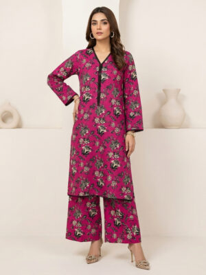Magenta 2pc Khaddar Women Pakistani Suits Wholesale New York Ready-to-wear 2-piece khaddar suit Premium warm and breathable khaddar fabric Rich magenta color with all-over floral print Elegant cream and black rose pattern Stylish V-neckline with black lace trim Matching printed wide-leg trousers Soft, durable, and comfortable fabric Perfect for winter, casual wear, and office wear Easy-care fabric for everyday use Ideal for retailers, boutiques, and wholesale buyers