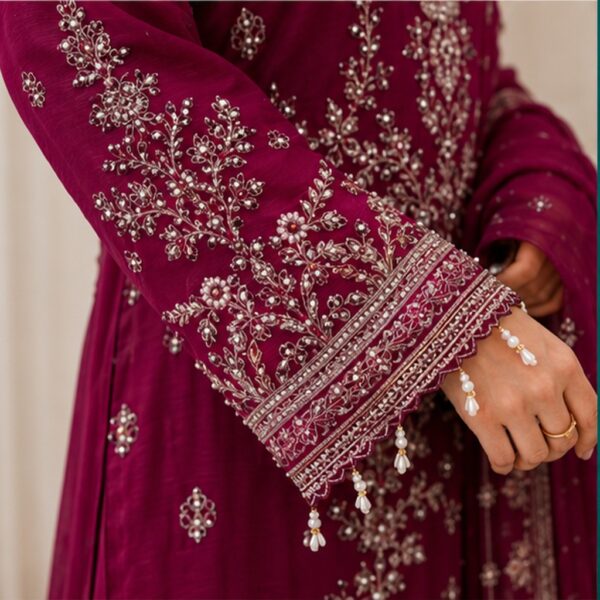 Royal Plum women pakistani suits wholesale new york (2) Royal Plum women pakistani suits wholesale new york