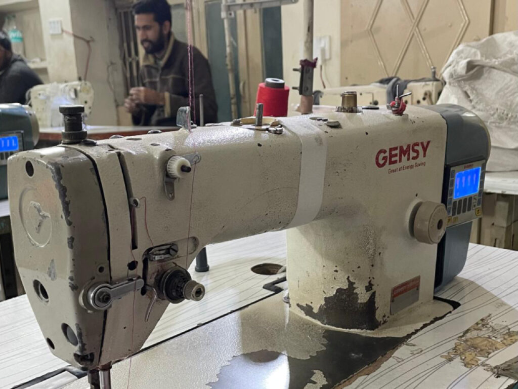 best lawn suit supplier from pakistan(2)