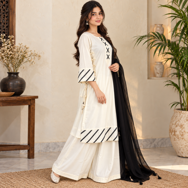Off-White 3 Piece Dhanak Suit USA (2) Off-White 3 Piece Dhanak Suit USA
