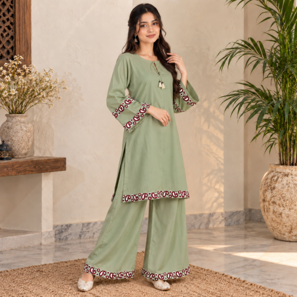 Saga Green wholesale pakistani dhanak suit Saga Green wholesale pakistani dhanak suit